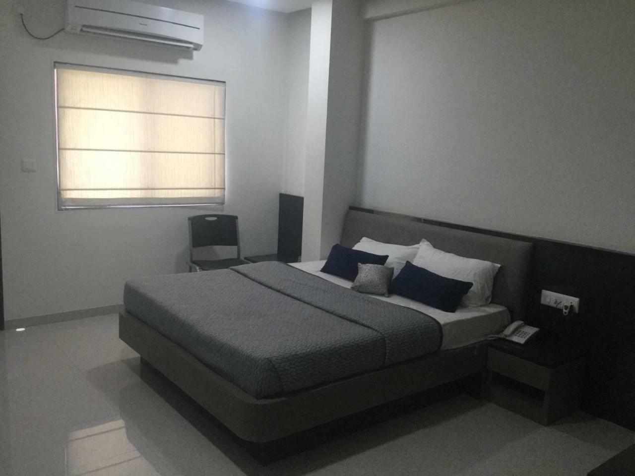 Sai Krupa Lawn And Regency, Buldhana Exterior photo
