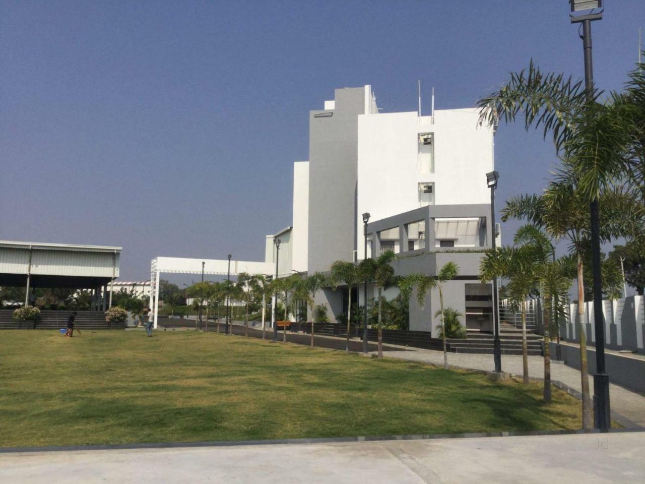 Sai Krupa Lawn And Regency, Buldhana Exterior photo